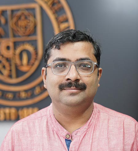 Dr Sourya Das